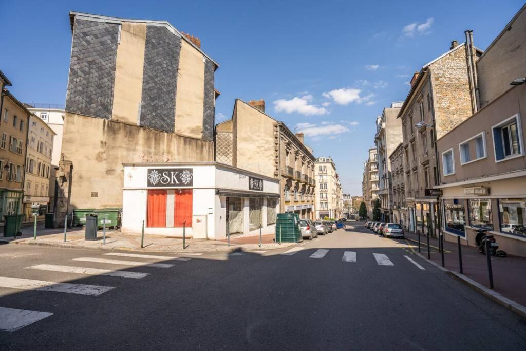 La Veilleuse - Appartement Au Coeur Du Centre Ville Limoges Zewnętrze zdjęcie